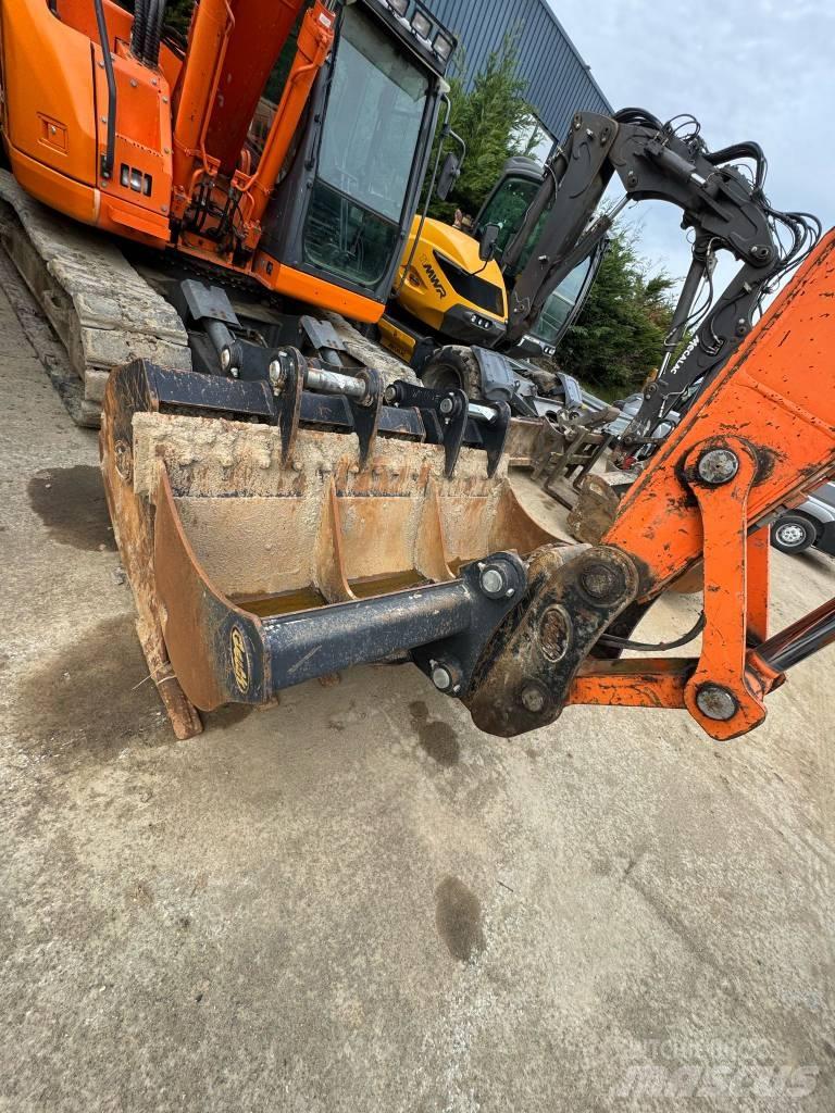 Doosan DX140 LC 대형 굴삭기 29톤 이상