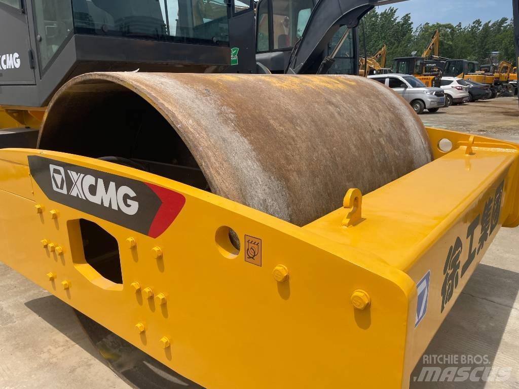 XCMG XS 223 J 싱글 드럼 롤러