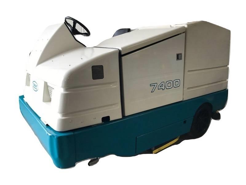 Tennant 7400 도로 청소차