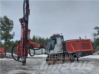 Sandvik DP 1500 i 도로 굴착기