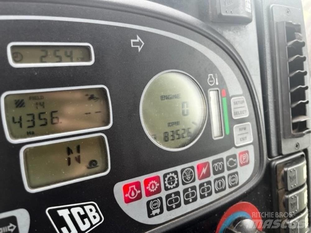 JCB Fastrac 2155 트랙터