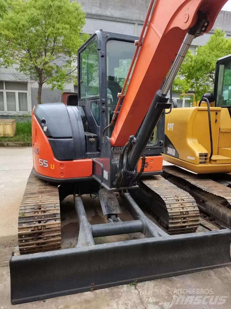 Hitachi ZX 55 UR 소형 굴삭기 7톤 미만