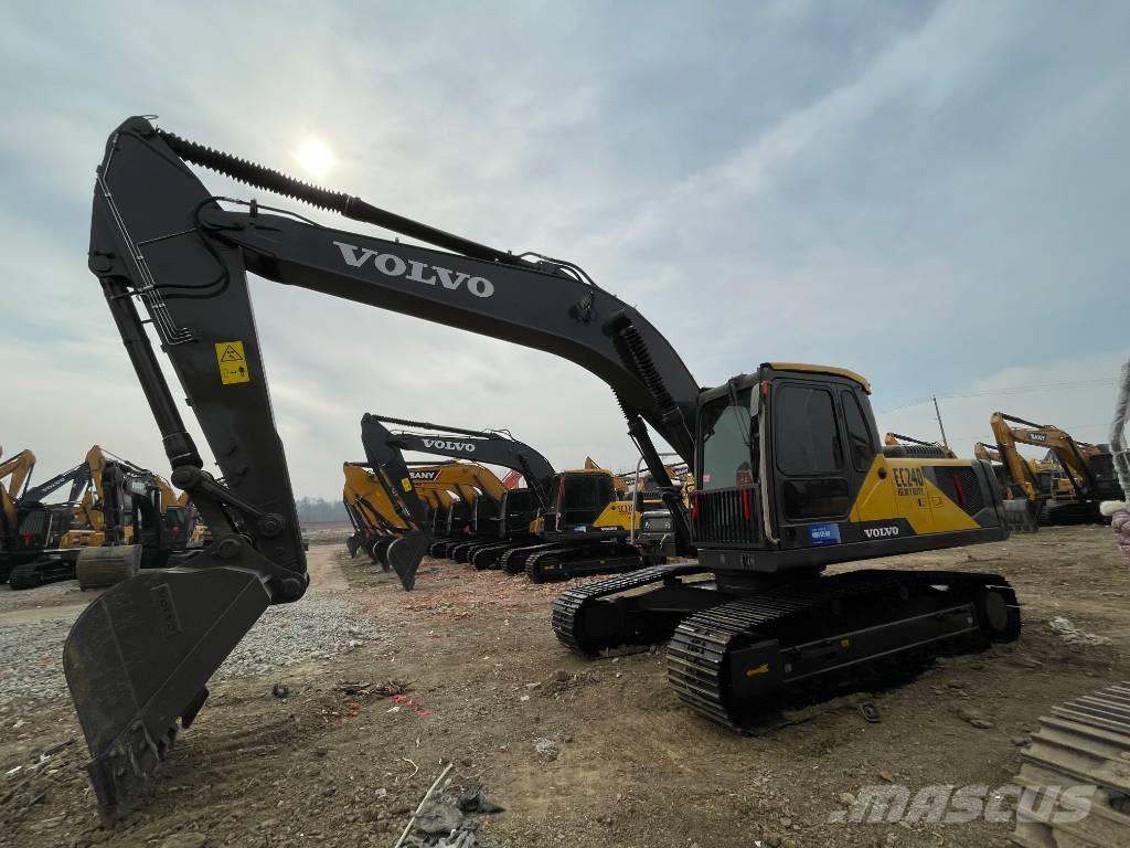Volvo EC 240 대형 굴삭기 29톤 이상