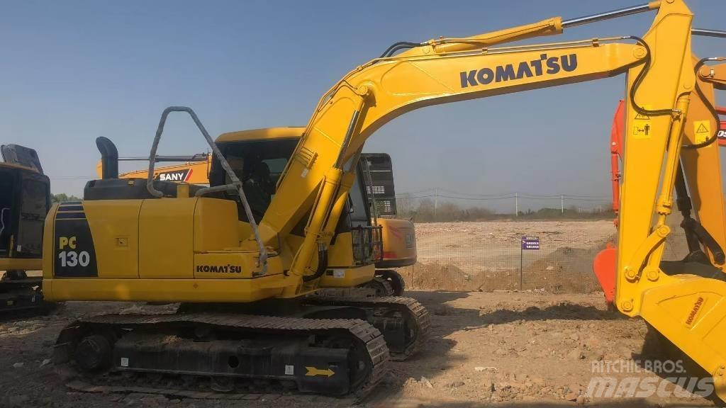 Komatsu PC 130 대형 굴삭기 29톤 이상