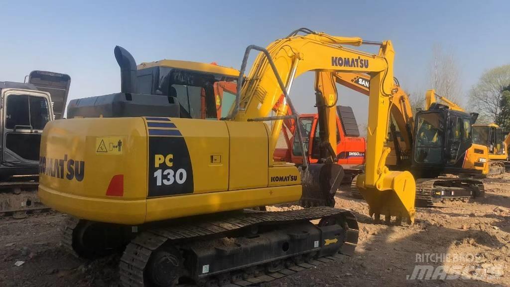 Komatsu PC 130 대형 굴삭기 29톤 이상