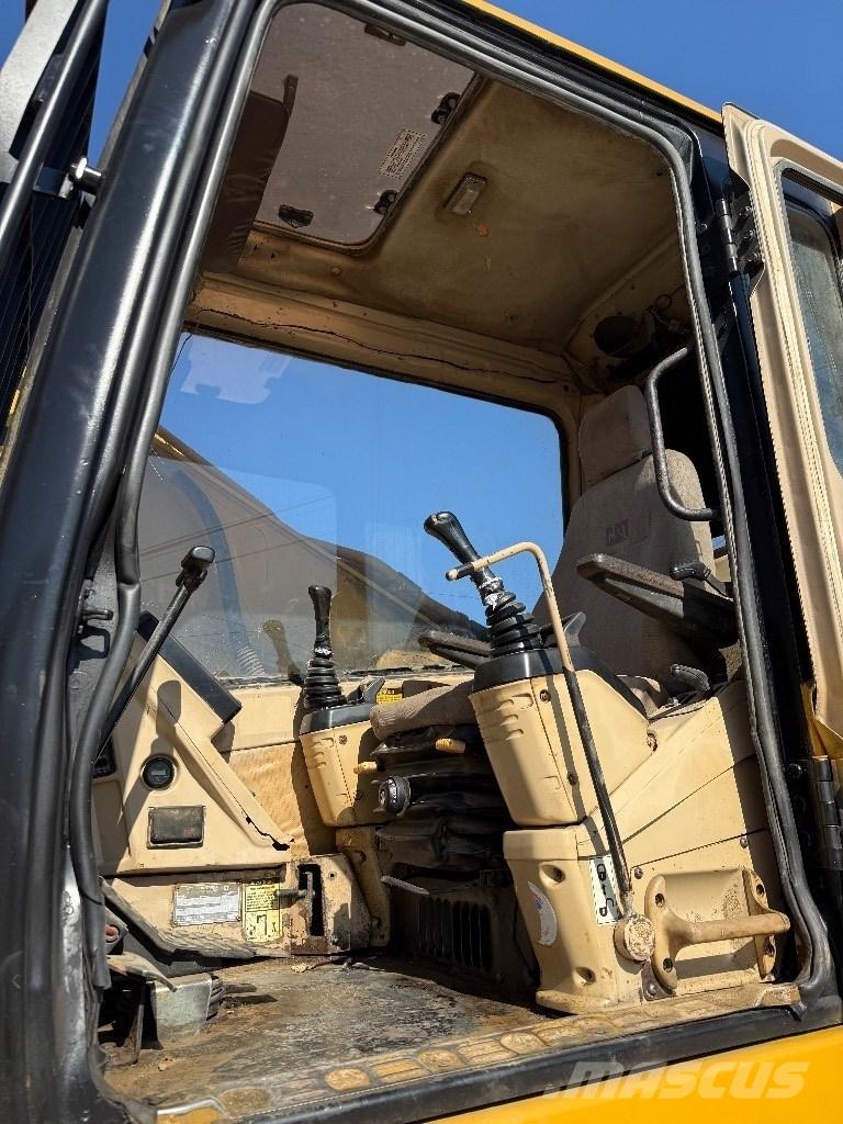 CAT 325 LN 대형 굴삭기 29톤 이상