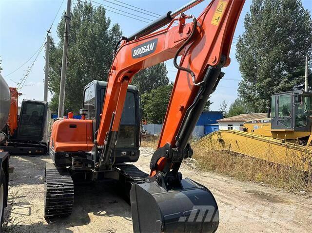 Doosan DX55 소형 굴삭기 7톤 미만