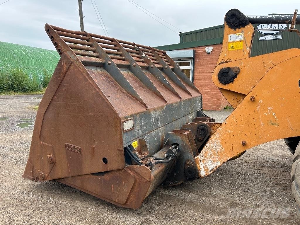 CASE 921F XR  휠로우더