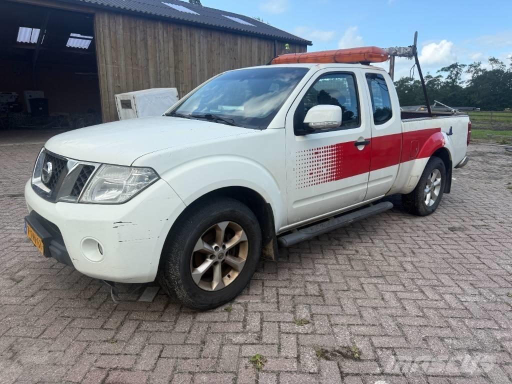 Nissan Navara 픽업/드롭사이드