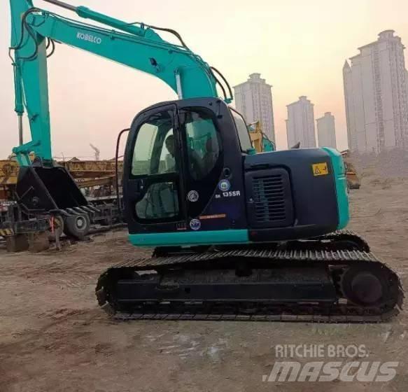 Kobelco SK 135 대형 굴삭기 29톤 이상