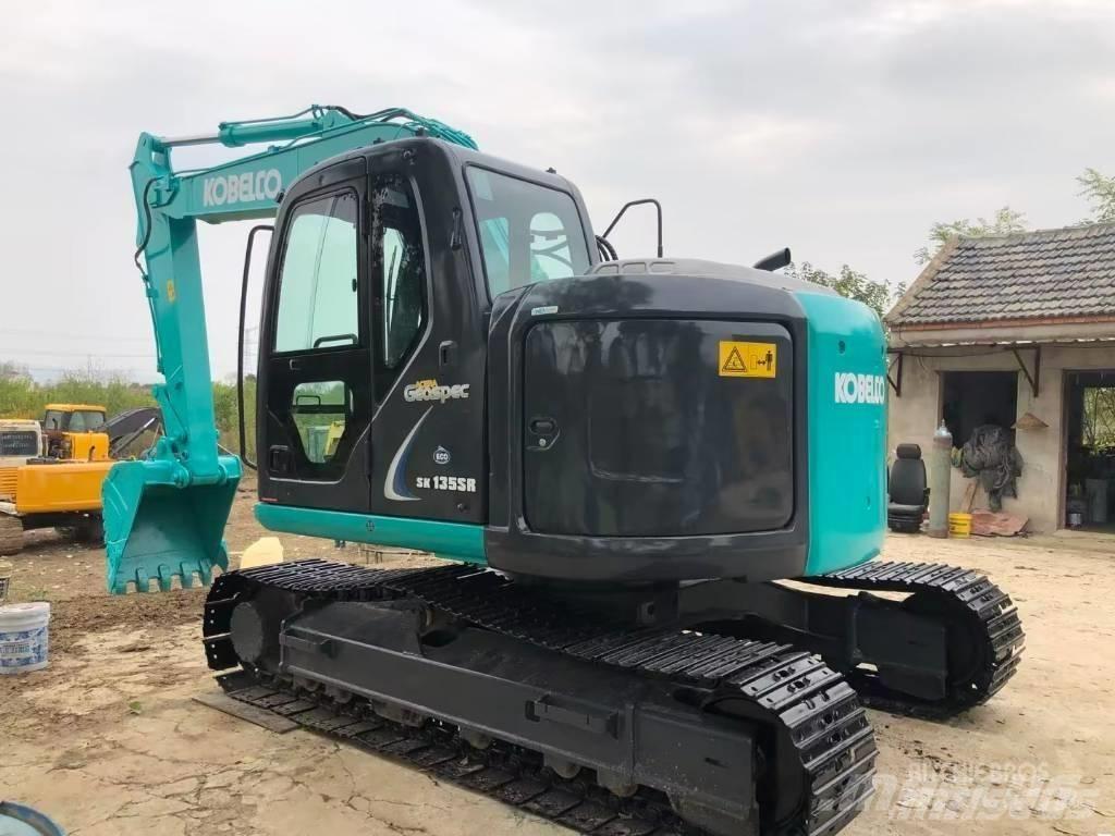 Kobelco SK 135 대형 굴삭기 29톤 이상
