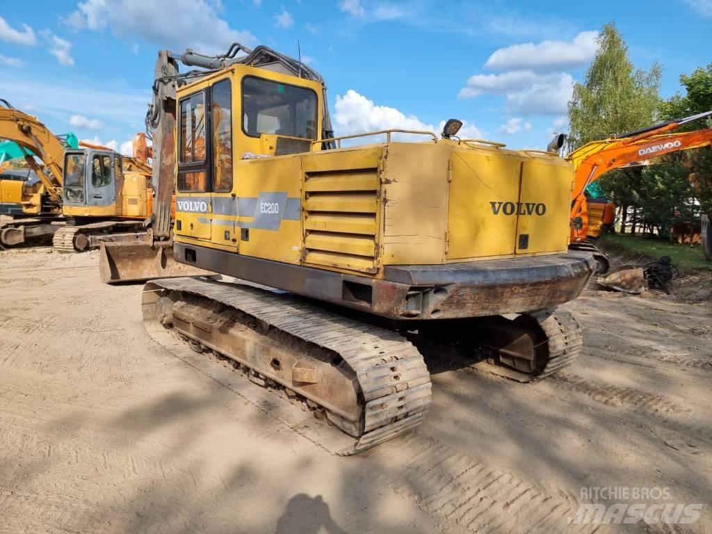 Volvo EC 200 대형 굴삭기 29톤 이상