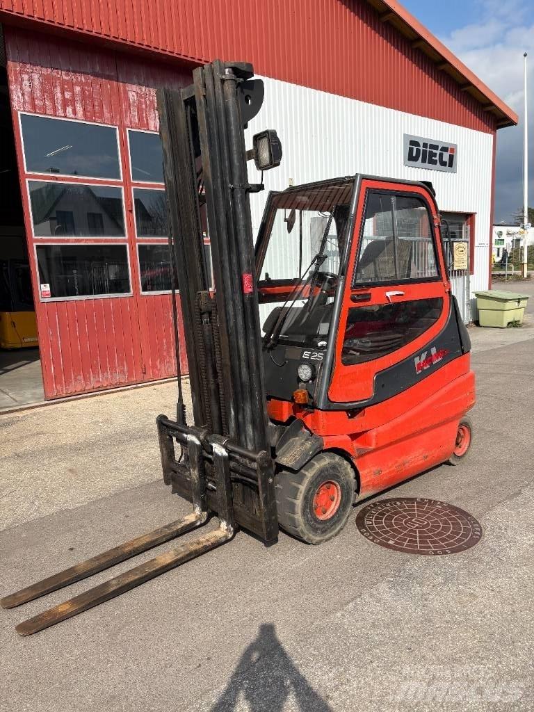 Linde E 25 전동 지게차