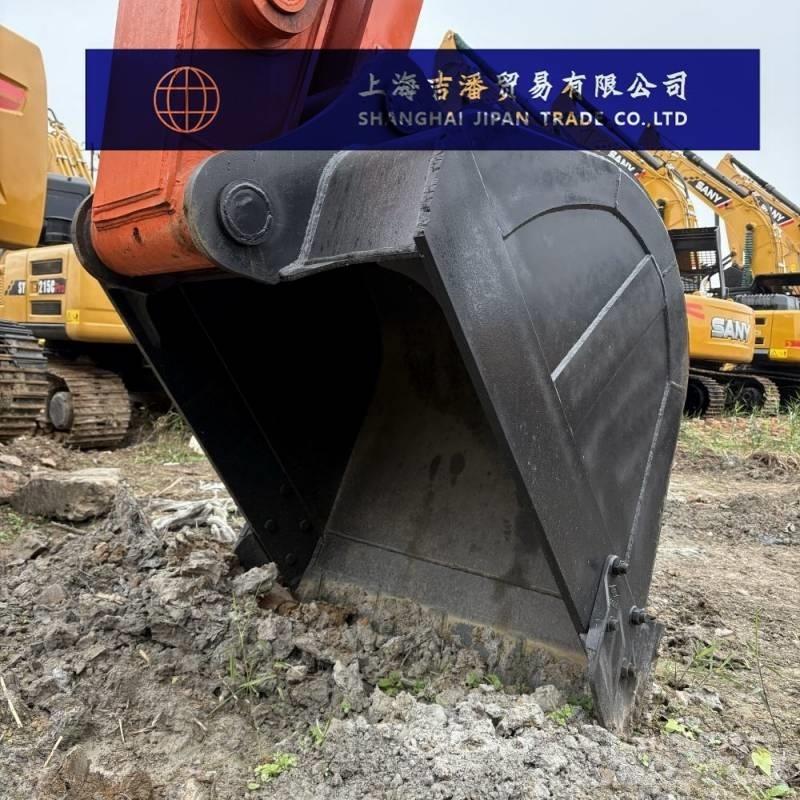 Hitachi ZX 210 대형 굴삭기 29톤 이상