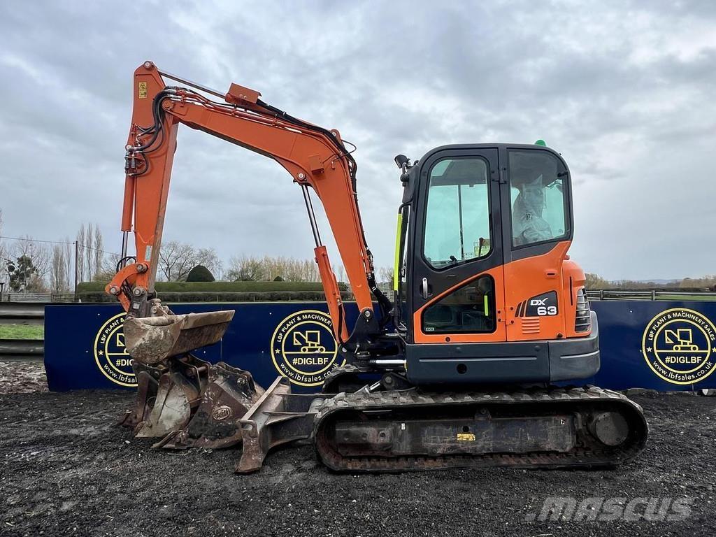 Doosan DX63 특수 굴삭기