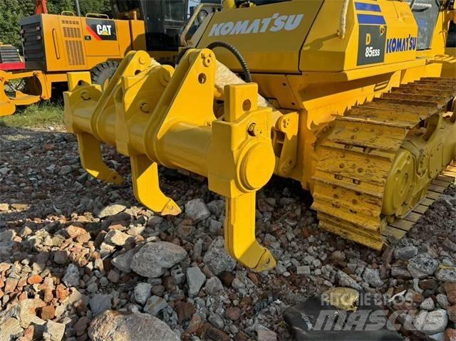 Komatsu D 85 크롤러 도저