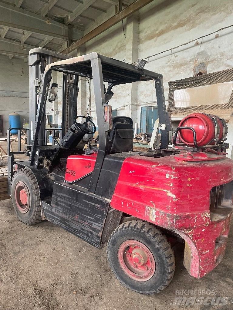 Doosan D 45 S-7 자재 장비 - 기타