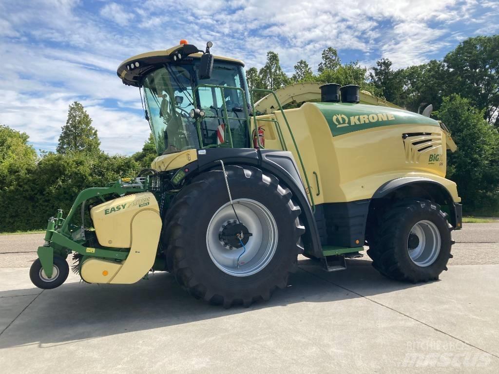 Krone BiG X 680 자동 초지기계