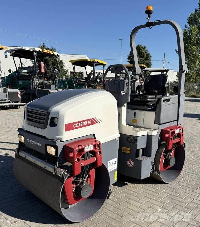 Dynapac CC 1200 VI 트윈 드럼 롤러