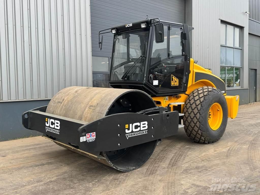 JCB VM166D 싱글 드럼 롤러
