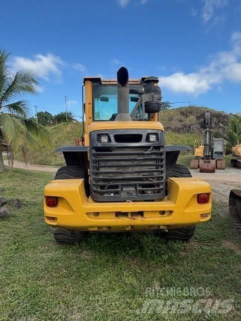 Volvo L 90 F  휠로우더