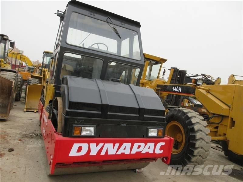 Dynapac CC 211 트윈 드럼 롤러