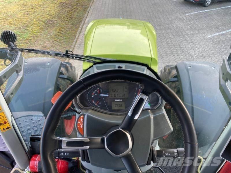 CLAAS AXION 830 트랙터