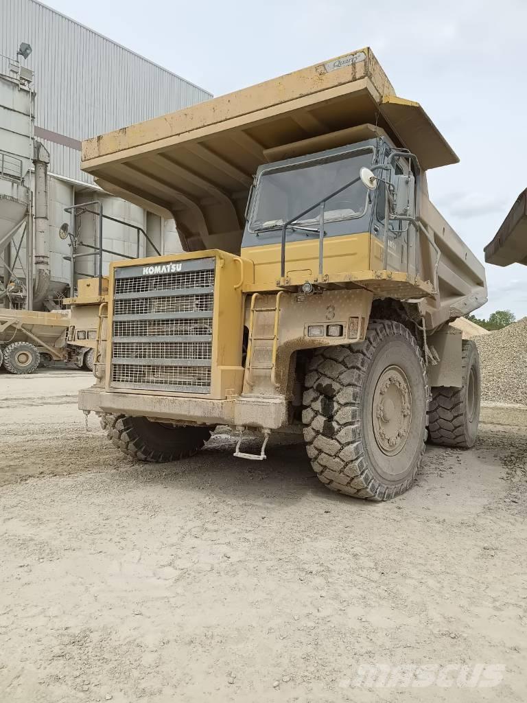 Komatsu HD 605-5 초대형 덤프 트럭