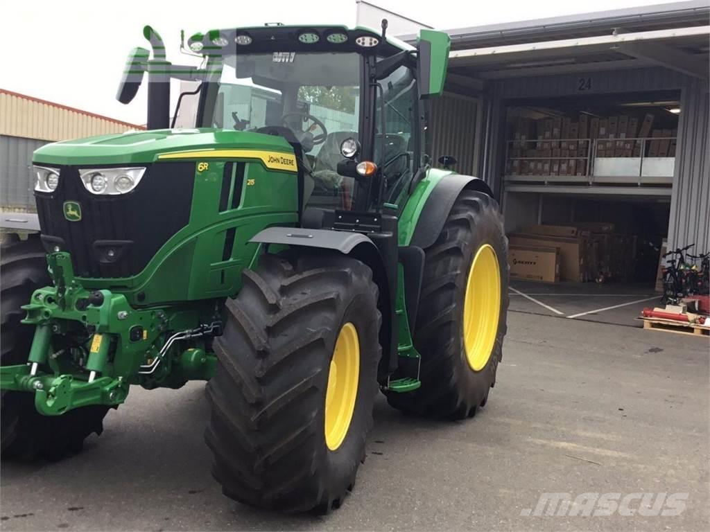 John Deere 6R215 트랙터