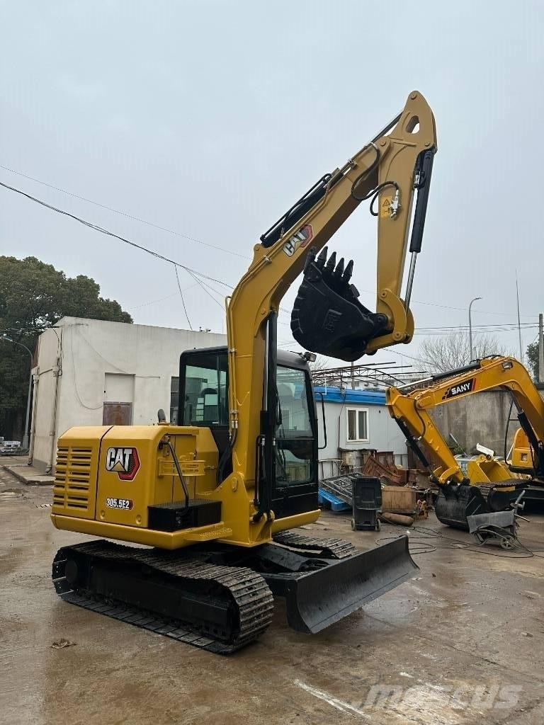 CAT 305.5 소형 굴삭기 7톤 미만