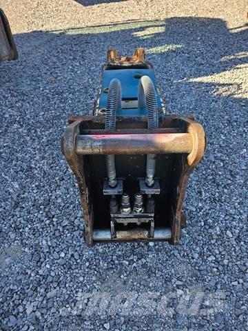 Furukawa F12 브레이커