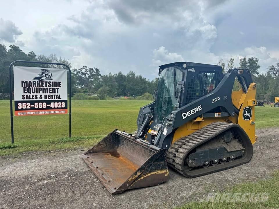 John Deere 317  스키드로더