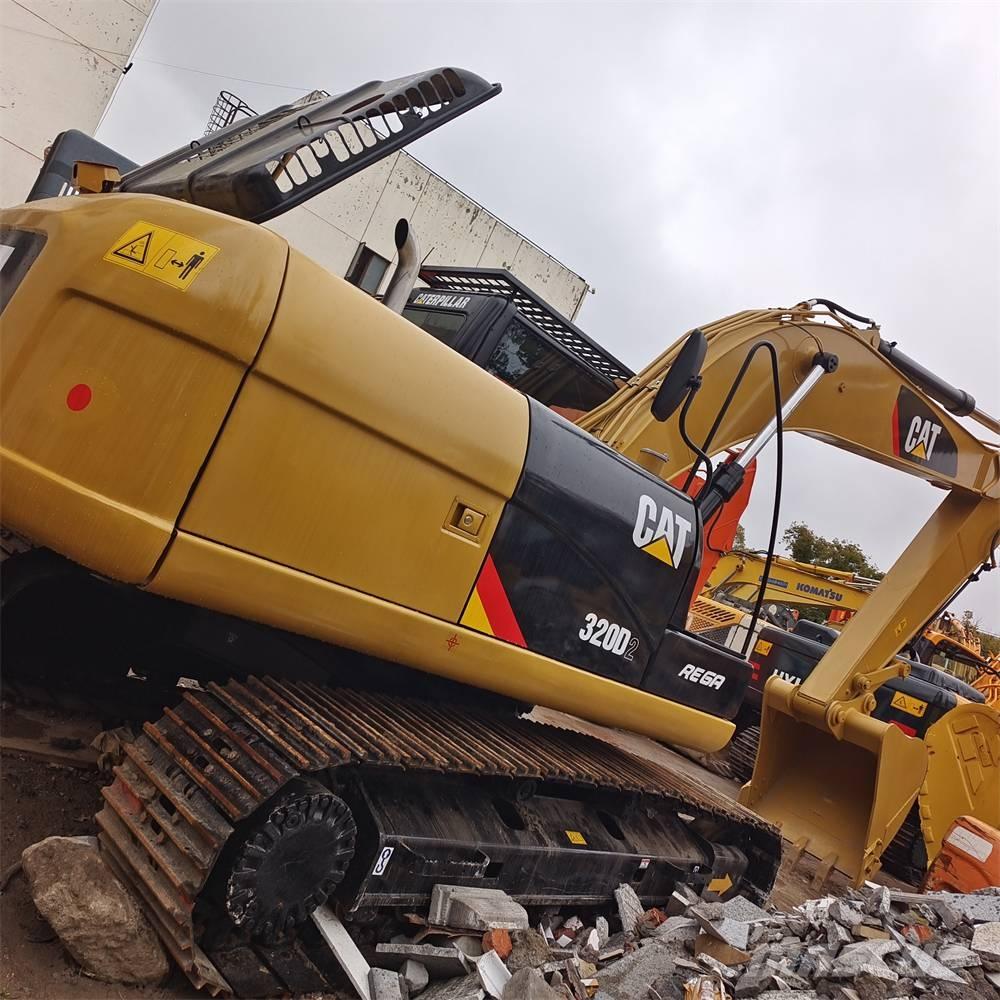 CAT 320 D 대형 굴삭기 29톤 이상