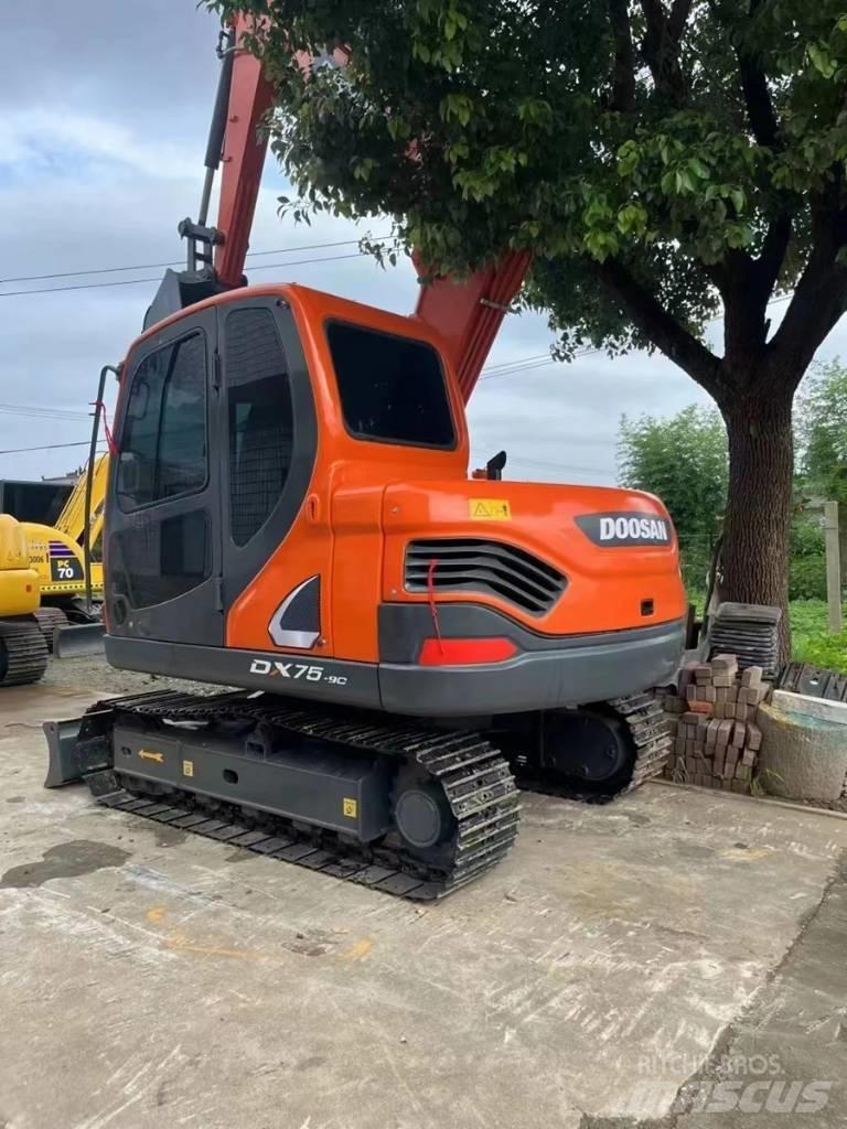Doosan DX75-9C 대형 굴삭기 29톤 이상