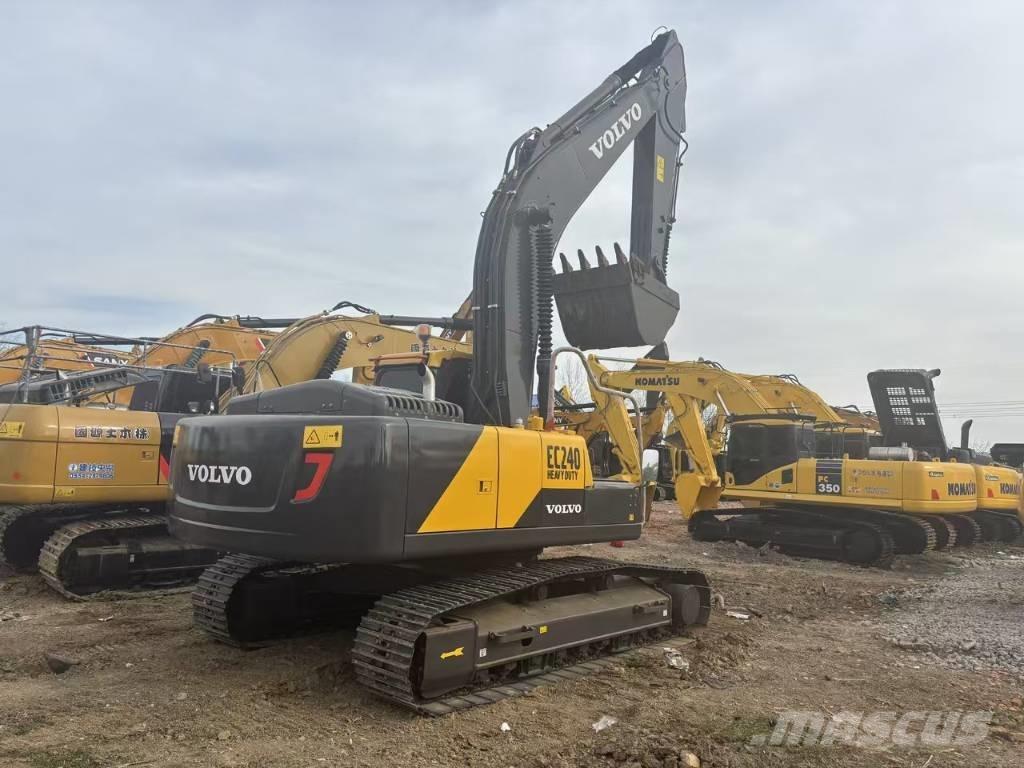 Volvo EC 240 대형 굴삭기 29톤 이상
