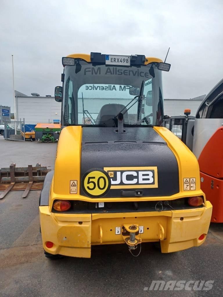 JCB 409 농업용 텔레 핸들러