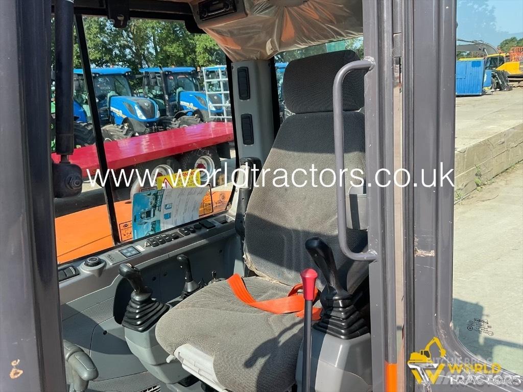 Doosan DX 85 R-3 중형굴삭기 7톤-28톤