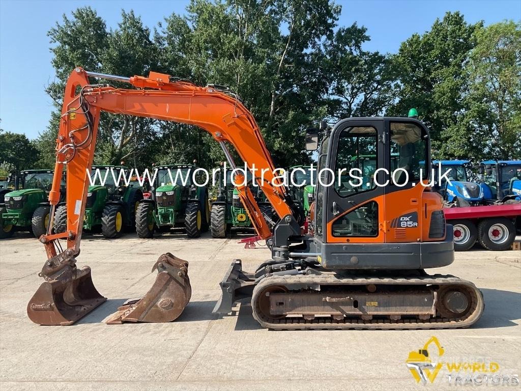 Doosan DX 85 R-3 중형굴삭기 7톤-28톤