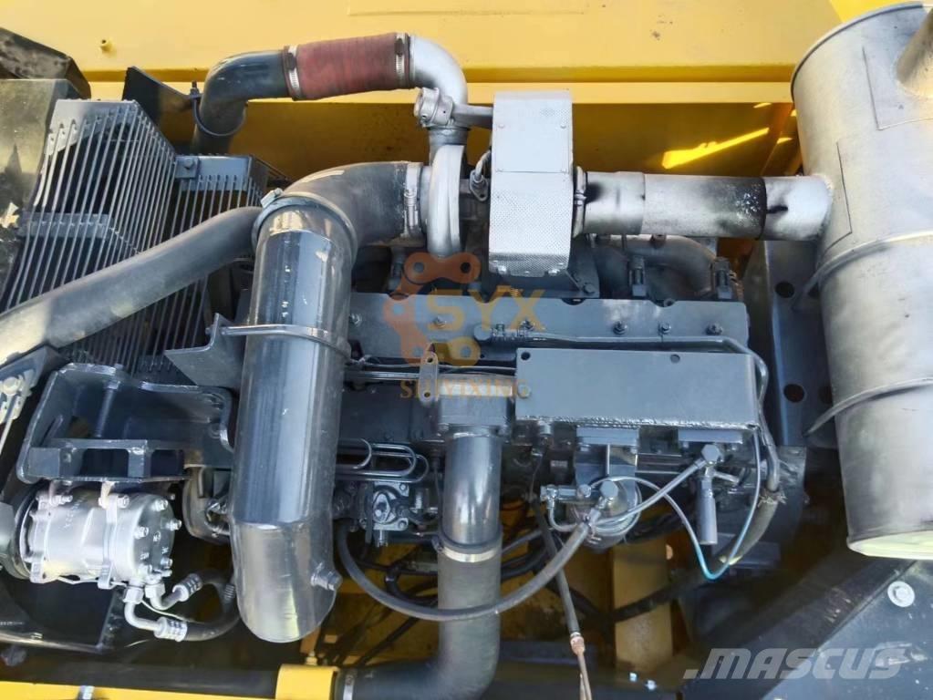 Komatsu PC 300-7 대형 굴삭기 29톤 이상