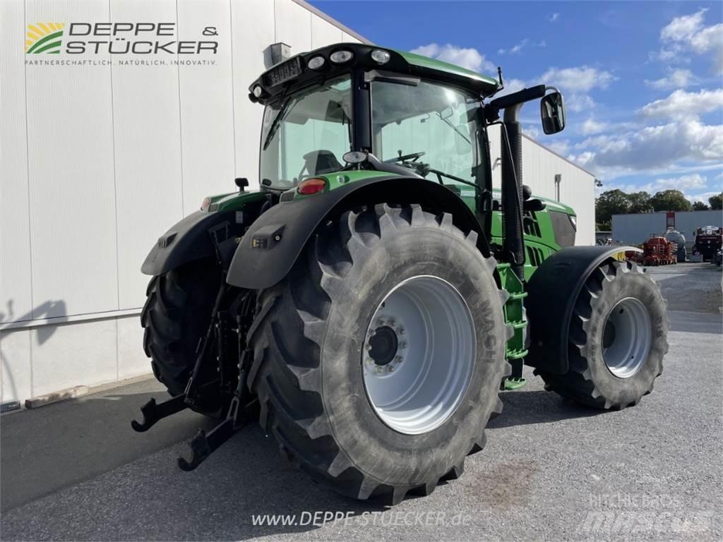 John Deere 6210R 트랙터