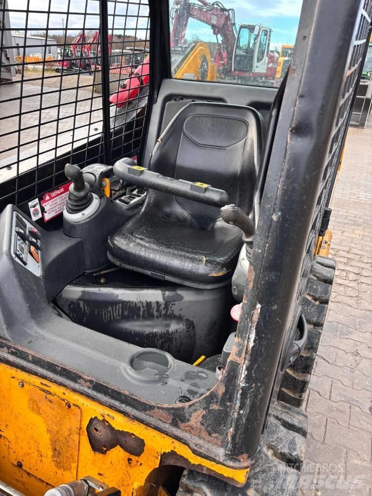 JCB 170  스키드로더