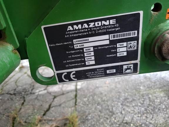 Amazone UX3200 자주 동력 분무기