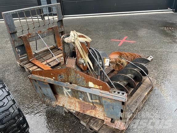 Bobcat 773  스키드로더