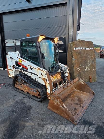 Bobcat T450  스키드로더