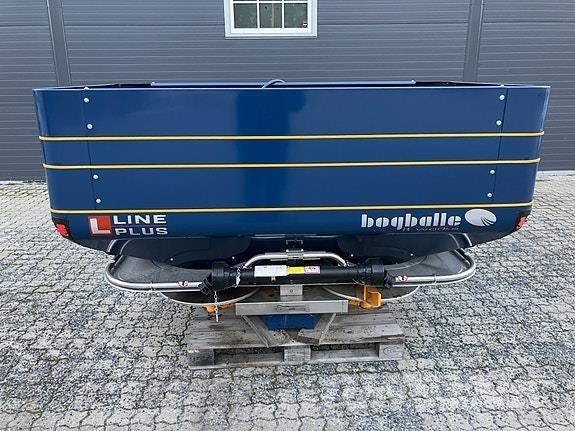 Bogballe L20W plus. 미네랄 살포기