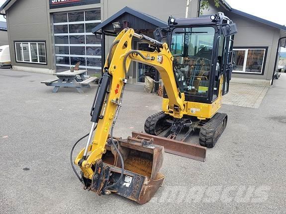 CAT 301.8 소형 굴삭기 7톤 미만