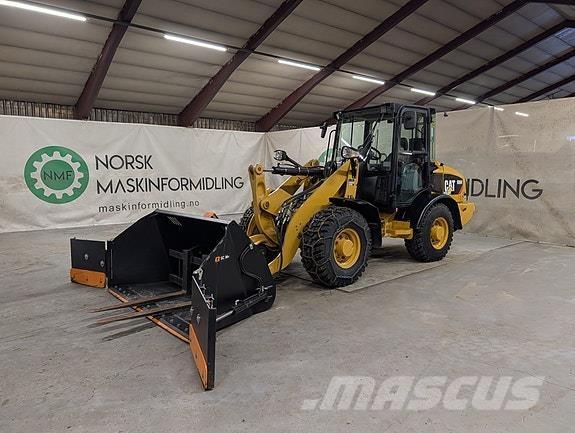 CAT 906  휠로우더