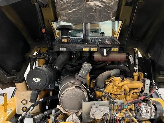 CAT 908M  휠로우더