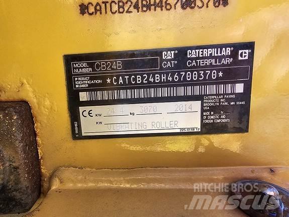 CAT CB24B 아스팔트 포장장비