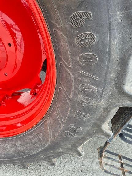 CLAAS 8690 트랙터